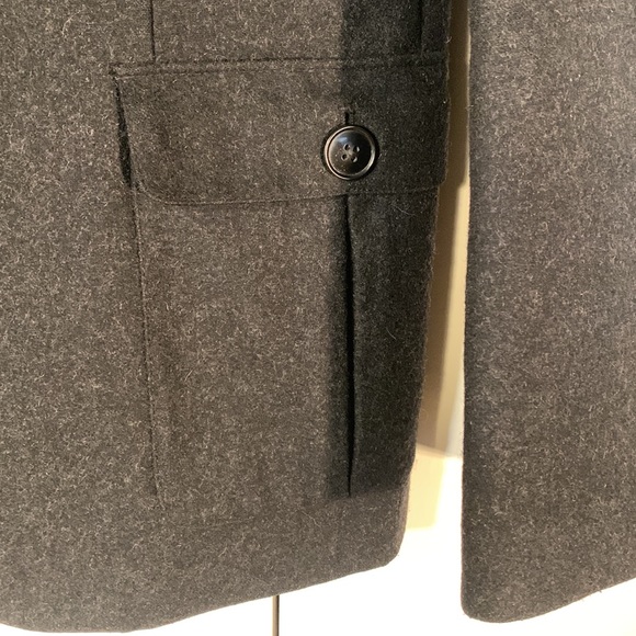 Gap (L) - Picture 16 of 16